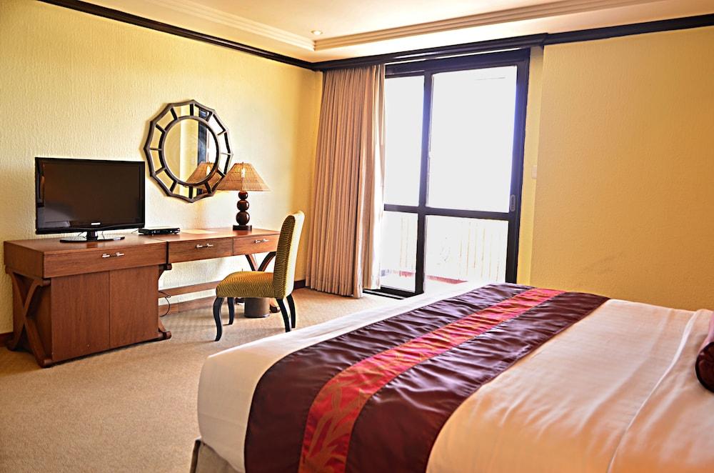 Thunderbird Resorts - Rizal Binangonan Exteriör bild