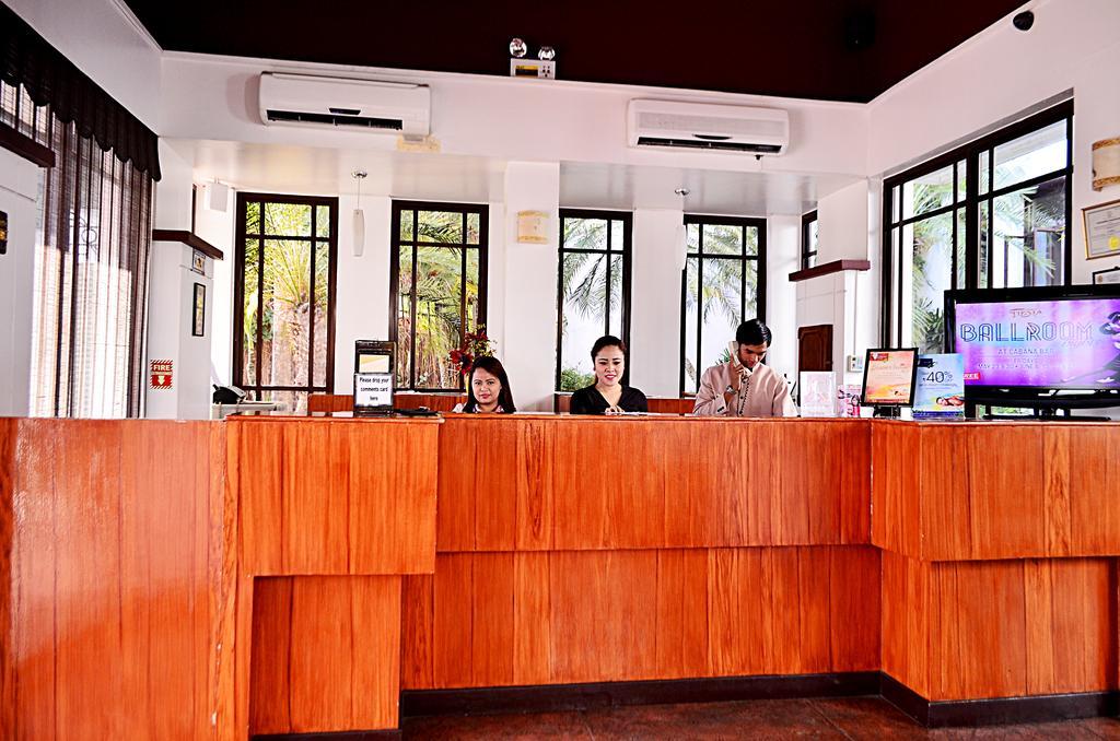 Thunderbird Resorts - Rizal Binangonan Exteriör bild