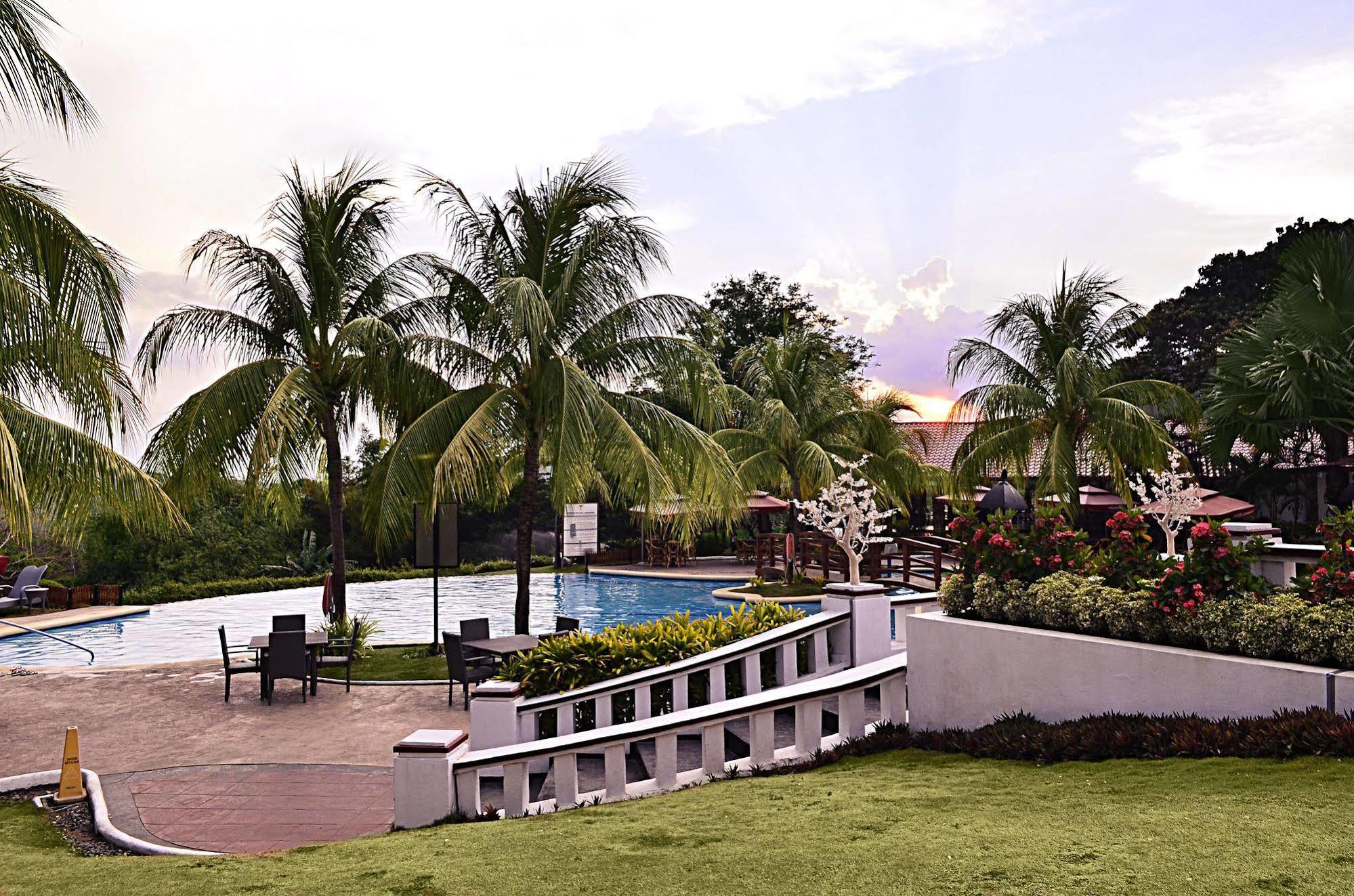 Thunderbird Resorts - Rizal Binangonan Exteriör bild