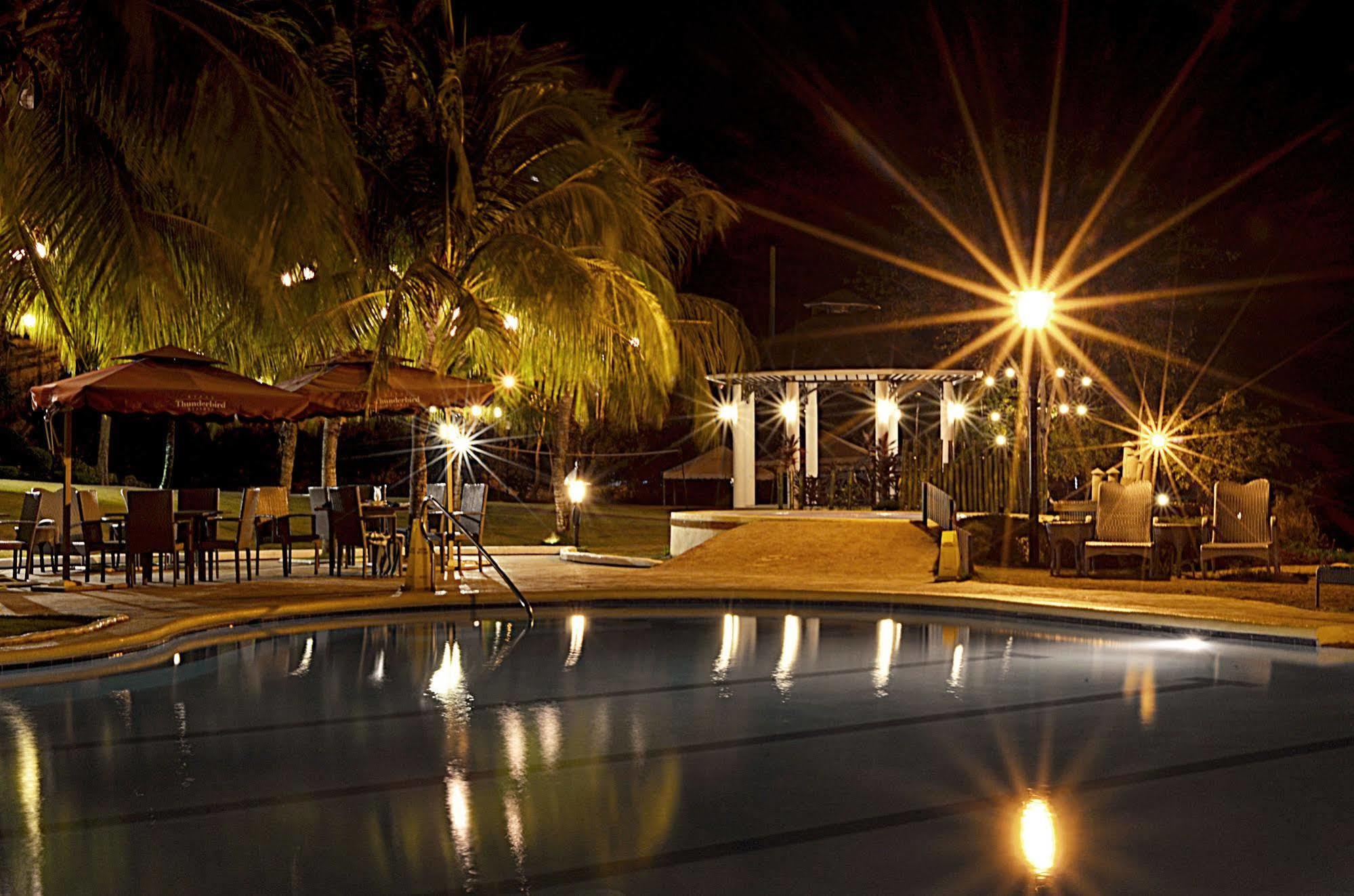 Thunderbird Resorts - Rizal Binangonan Exteriör bild