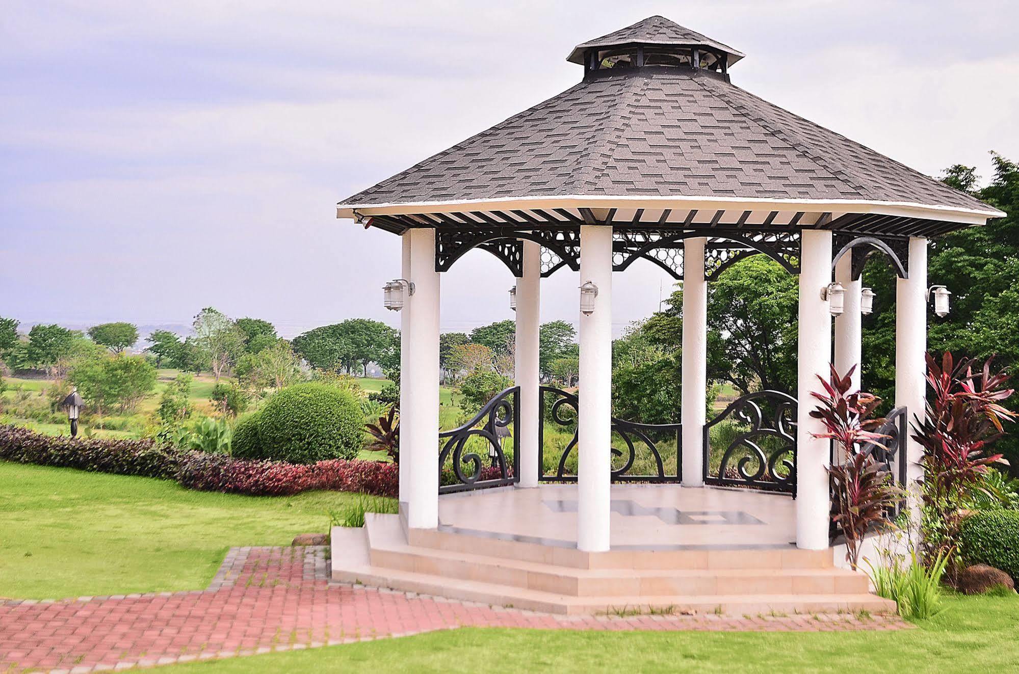 Thunderbird Resorts - Rizal Binangonan Exteriör bild