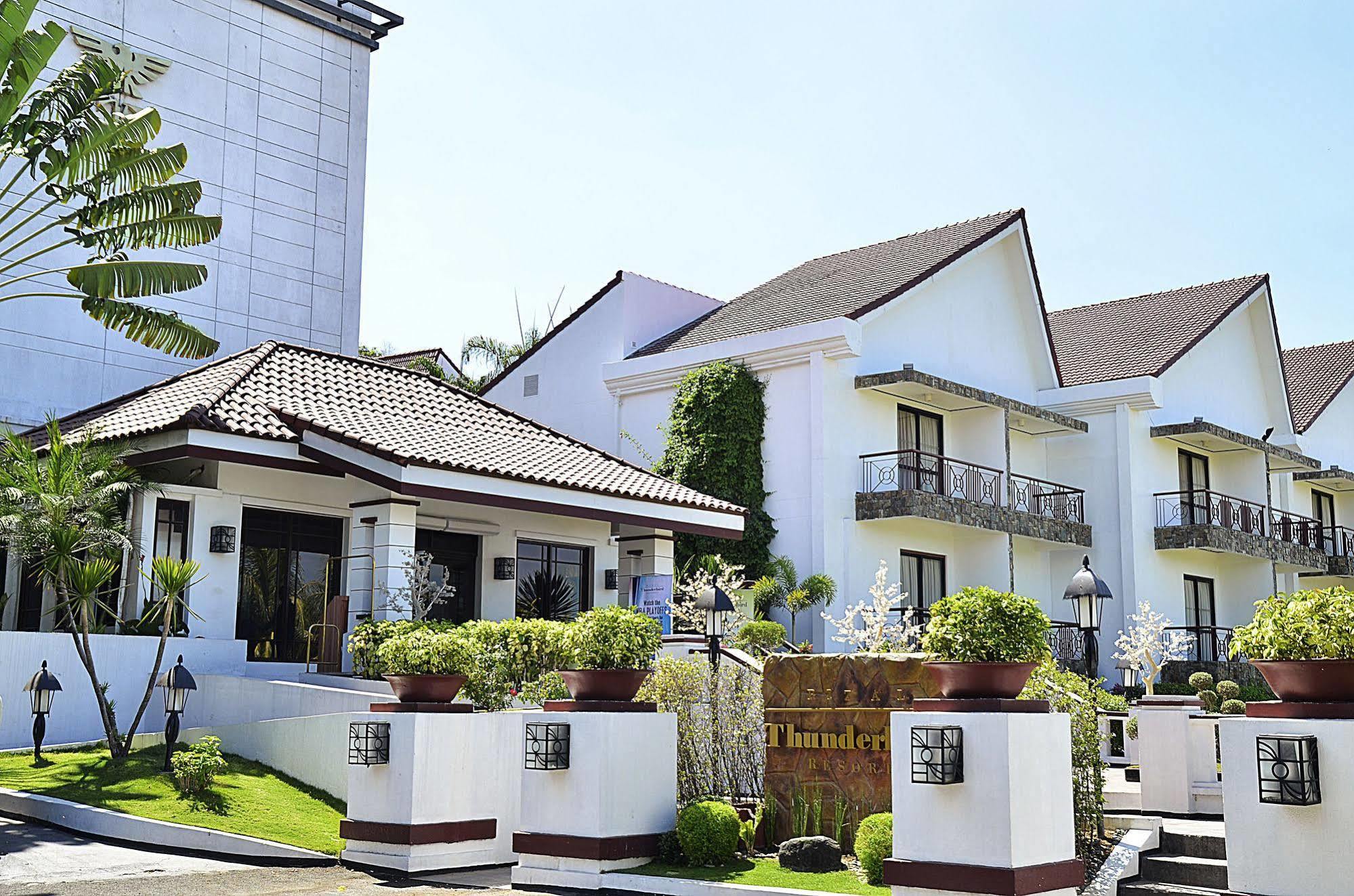 Thunderbird Resorts - Rizal Binangonan Exteriör bild