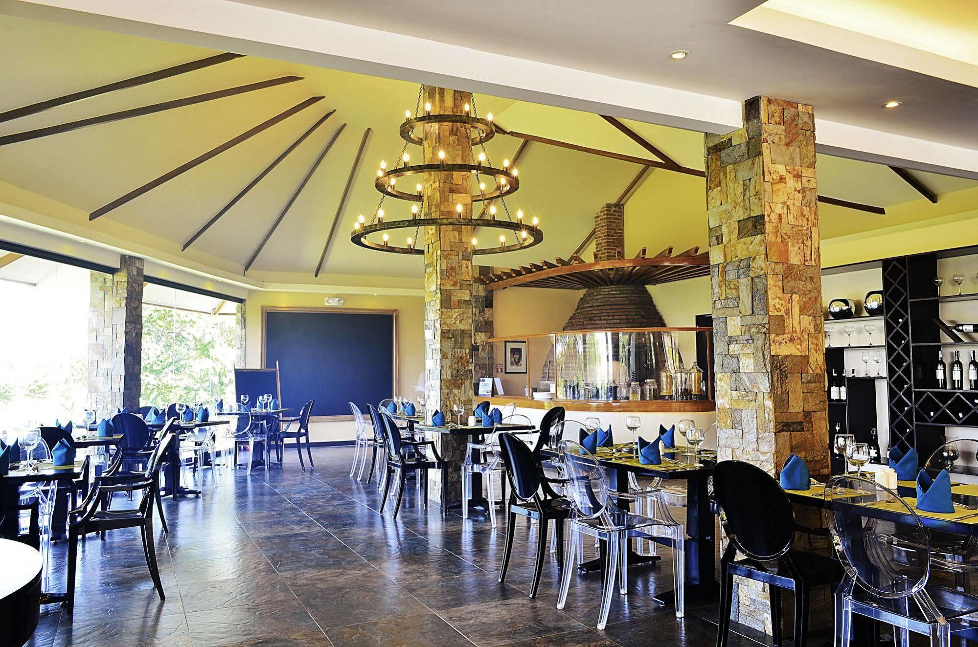 Thunderbird Resorts - Rizal Binangonan Exteriör bild