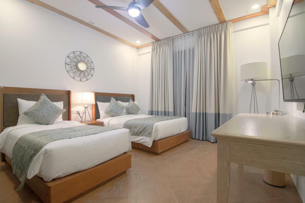 Thunderbird Resorts - Rizal Binangonan Exteriör bild