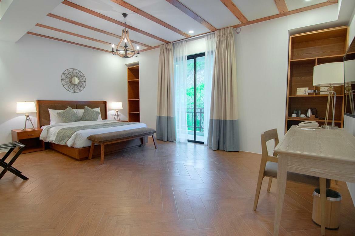 Thunderbird Resorts - Rizal Binangonan Exteriör bild