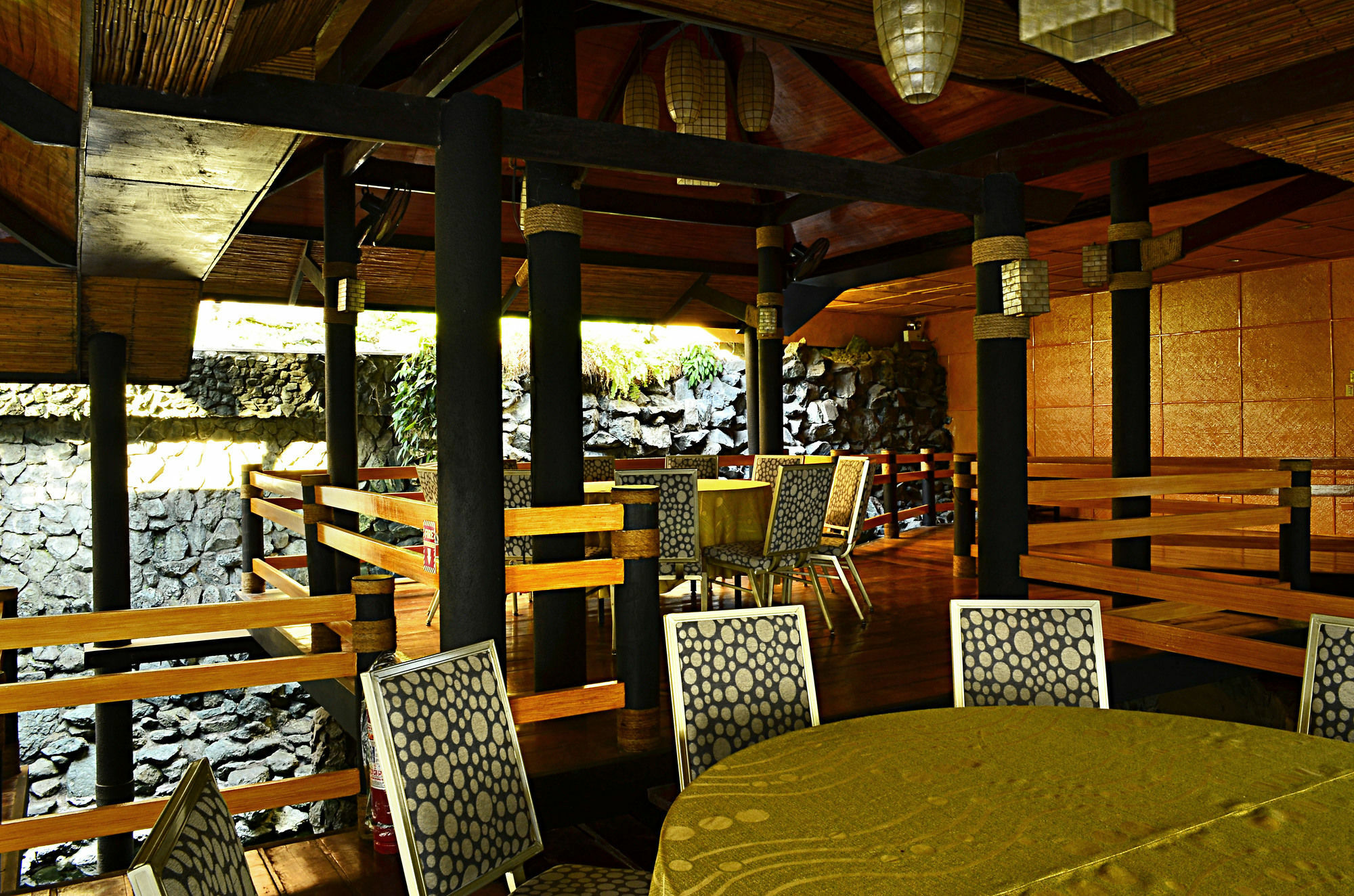 Thunderbird Resorts - Rizal Binangonan Exteriör bild